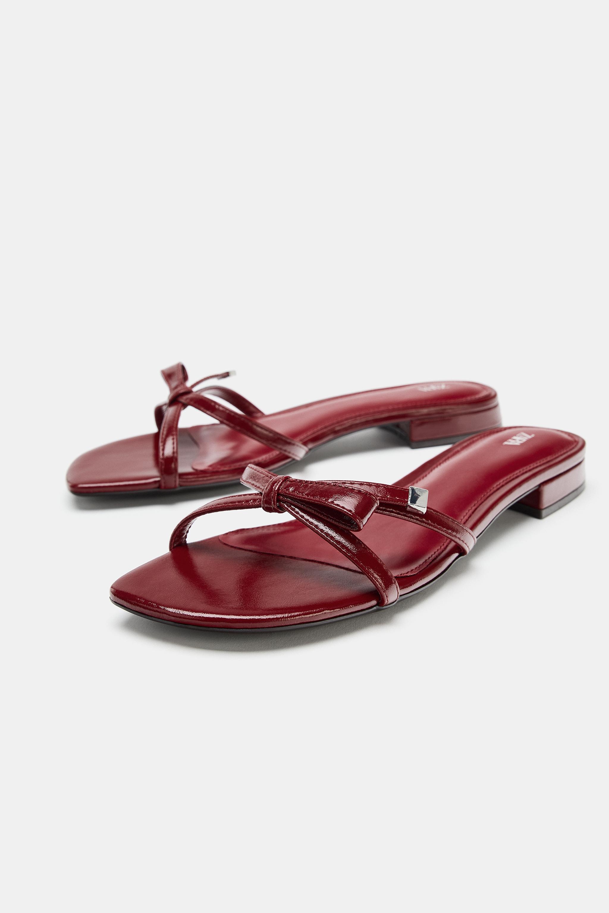 FLAT SANDALS WITH BOW DETAIL
