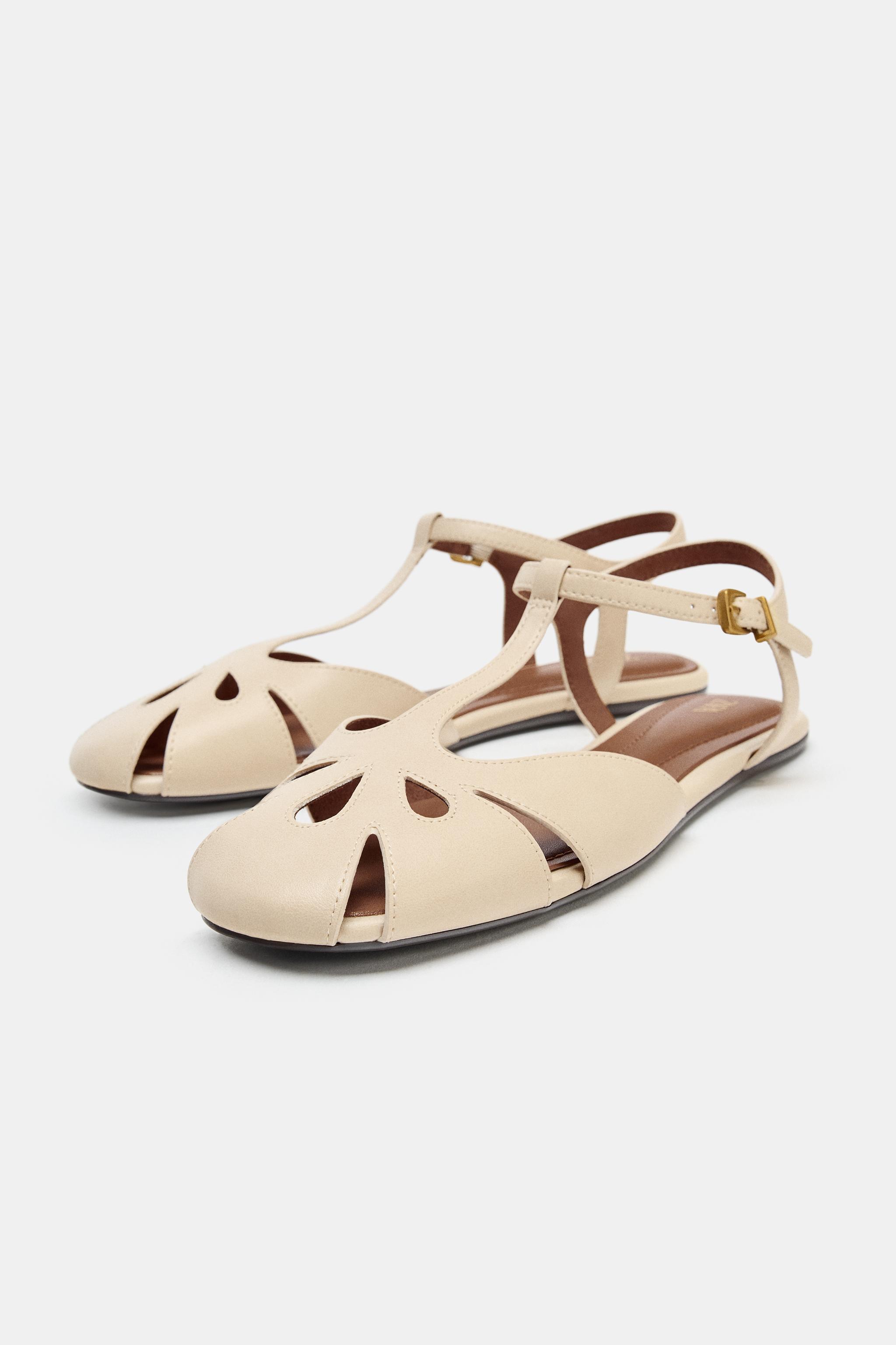 FLAT CAGE SANDALS
