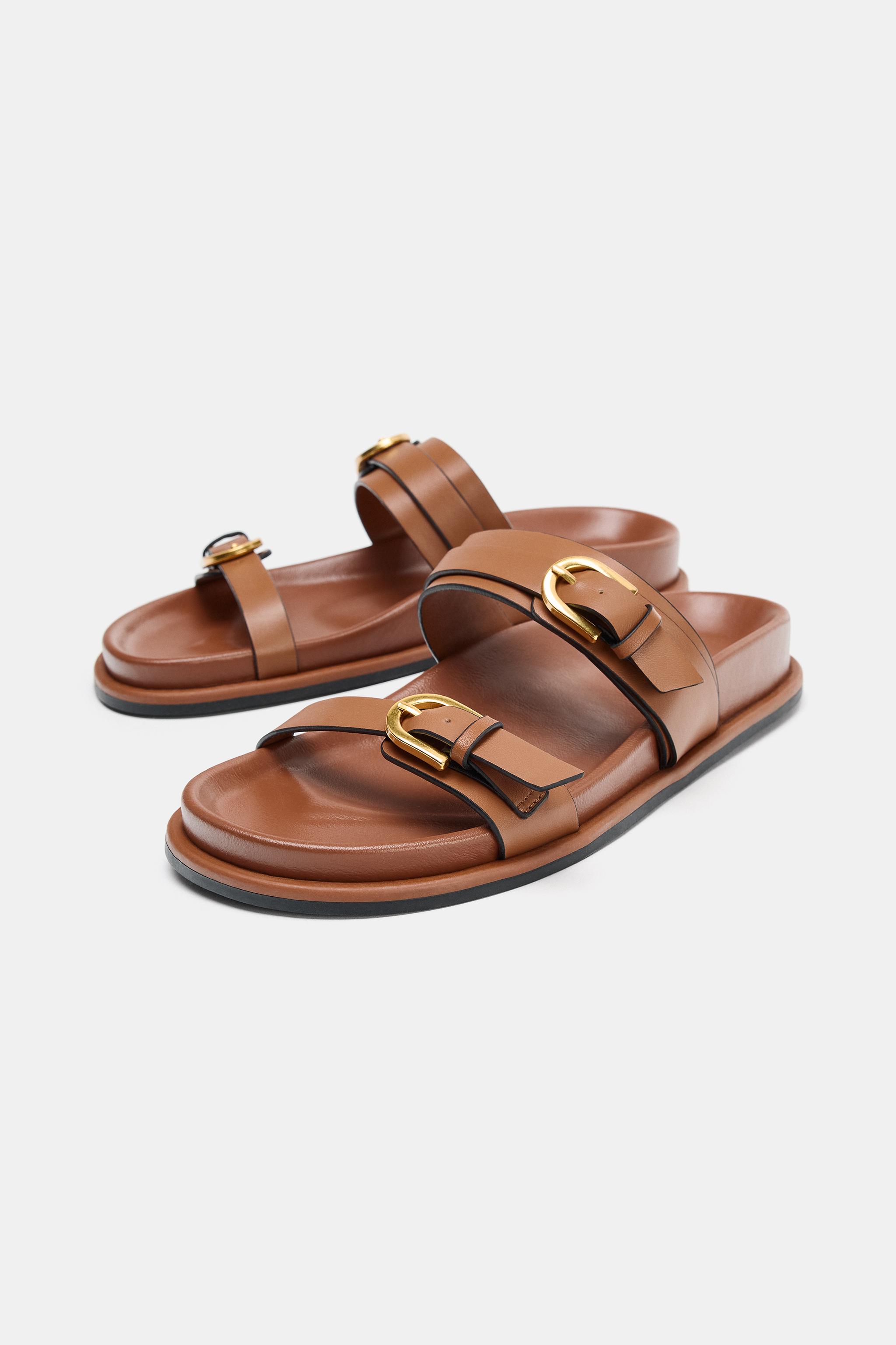 SANDAL WITH BUCKLE DETAILS