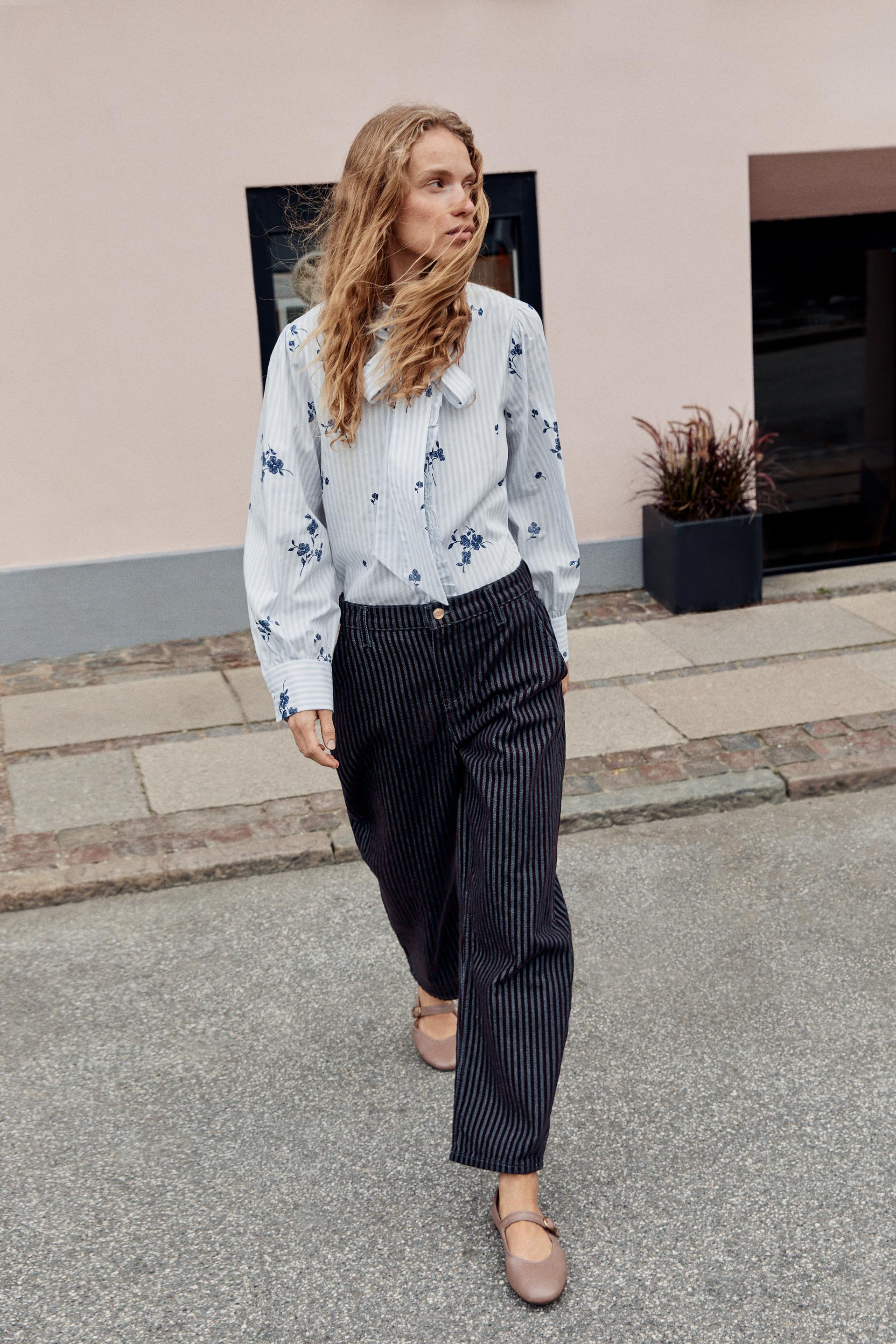 FLORAL PRINT BLOUSE