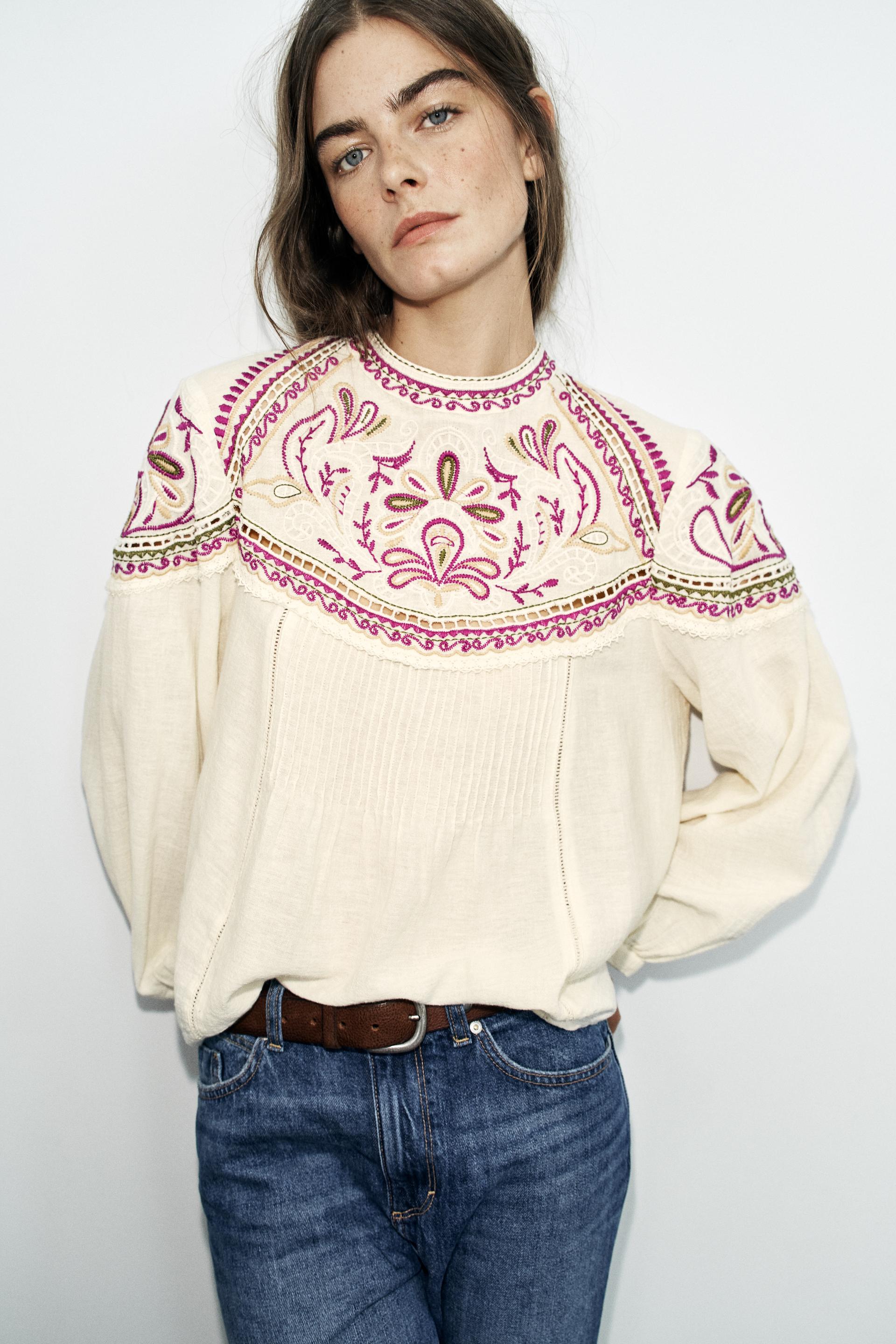 EMBROIDERED BLOUSE