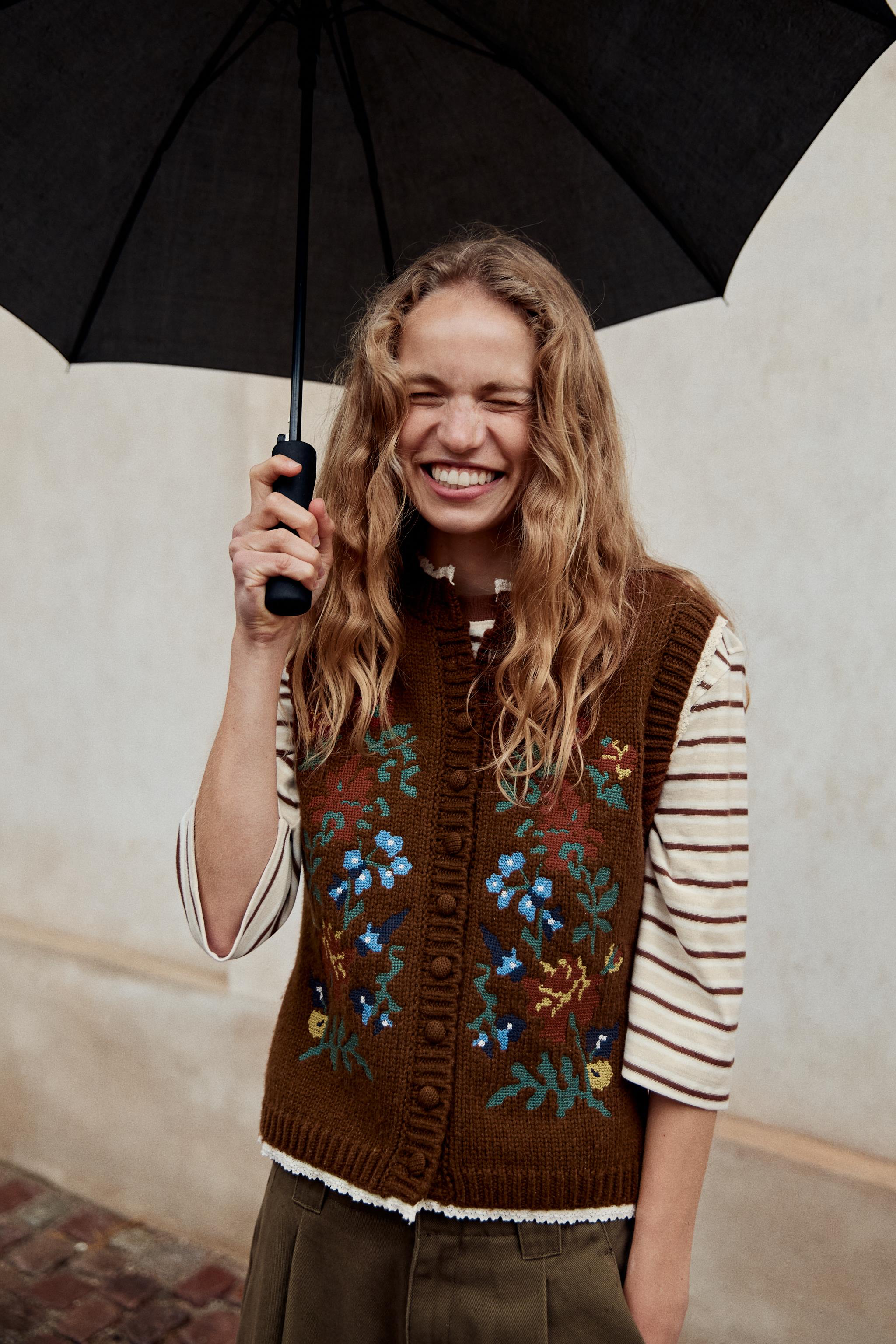 FLORAL JACQUARD KNIT WAISTCOAT