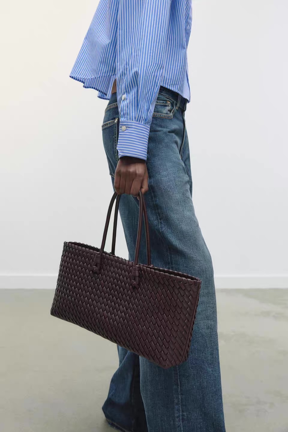 BRAIDED ELONGATED TOTE BAG